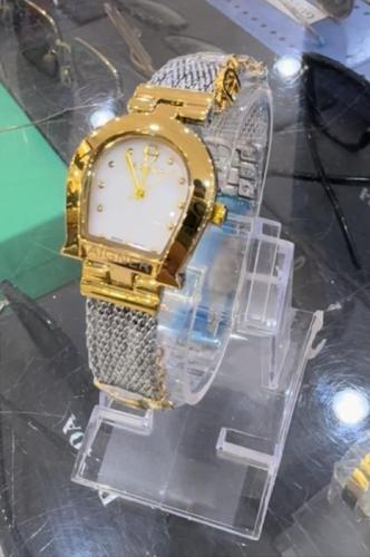 ساعة نسائية فضي /ذهبي/ابيض 16787