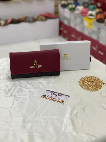 شنطة صغيرة عنابي 16911