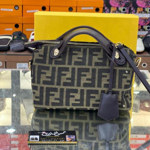 شنطة حجم وسط اخضر /بني 6900