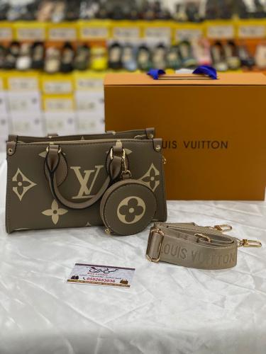 شنطة صغيرة كاكي 9009