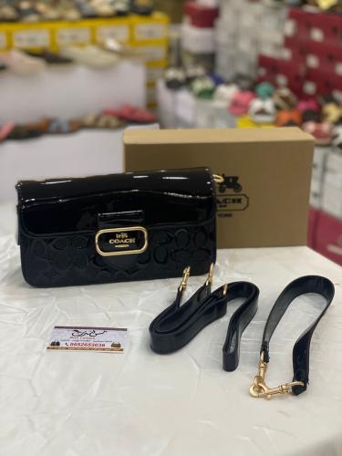 شنطة صغيرة اسود لامع 16928