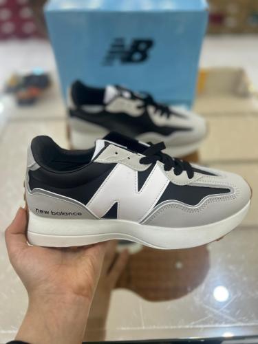 شوز عنابي /رمادي موديل 670