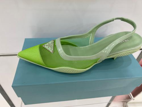 كعب اخضر موديل 647