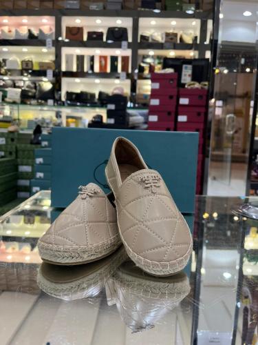 شوز موديل 563