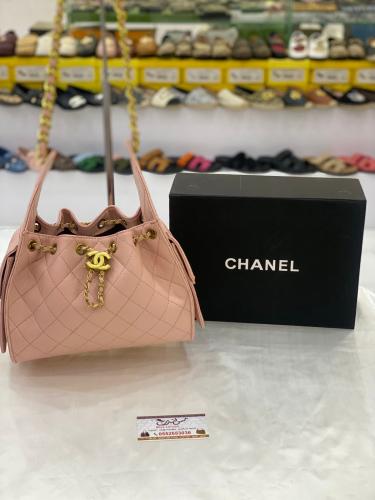 شنطة وسط وردي 16995