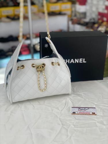 شنطة وسط ابيض 170227