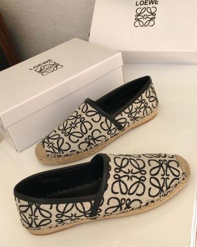 شوز /ابيض/اسود 16788