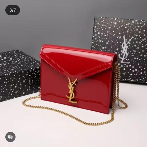 شنطة صغيرة احمر لامع 7061