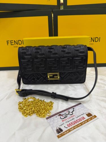 شنطة وسط اسود 16897