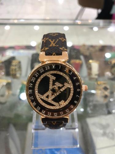 ساعة نسائية موديل 841