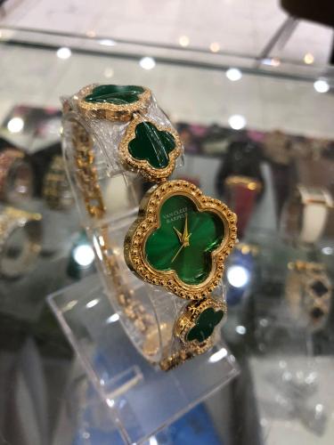 ساعة نسائية اخضر /ذهبي 854