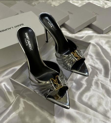 كعب فضي لامع 16850