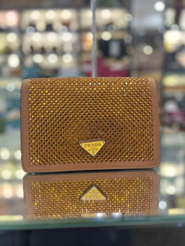 شنطة صغيرة موديل 380