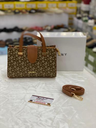 شنطة وسط بني /بيج 170233