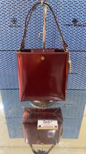 شنطة وسط عنابي لامع 8055