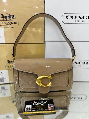 شنطة صغيرة بيج لامع 6913