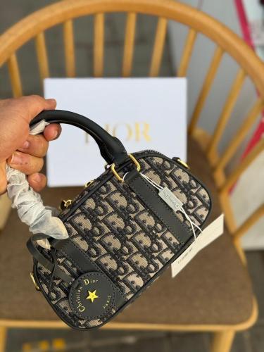 شنطة صغيرة موديل 16983