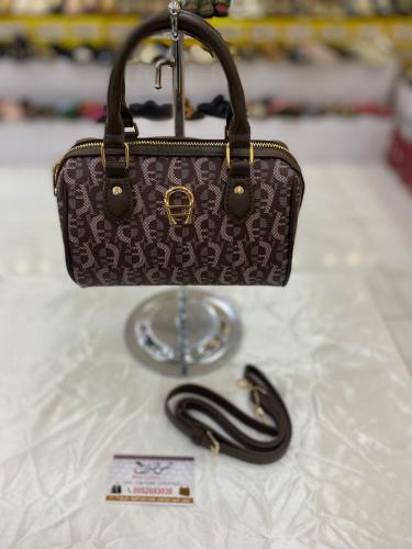 شنطة صغيرة بني 16945