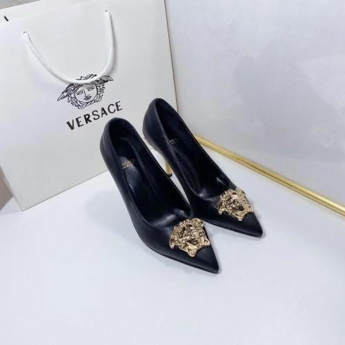 كعب ماستر كولتي اسود ذهبي 1634