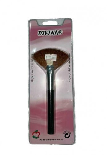Divina فرشاة توزيع الإضاءة البودرية وللتخلص من البودرة الزائدة من ديفينا _ART 117
