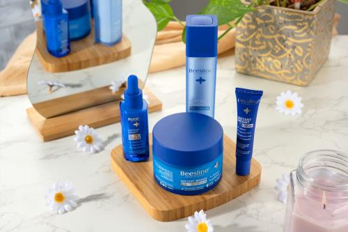 مجموعة النضارة الطبيعية  من بيزلين _ 4 منتجات Beesline