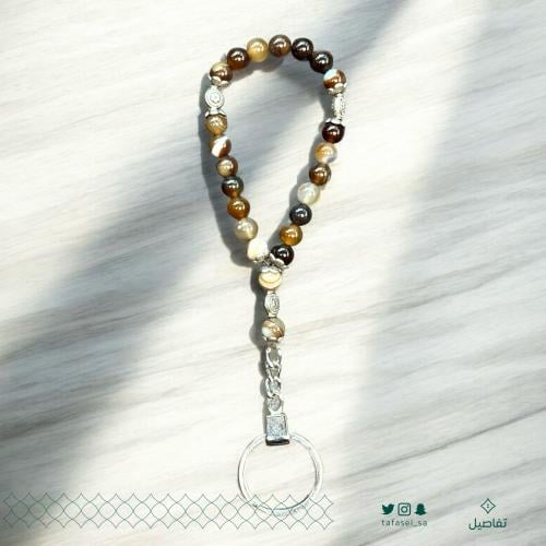 ميدالية من الأحجار - تفصيل يدوي