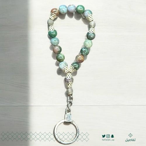 ميدالية من الأحجار - تفصيل يدوي