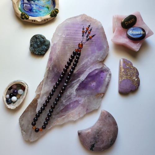 سبحة الفخامة من حجر البلودستون Bloodstone و الكرني...