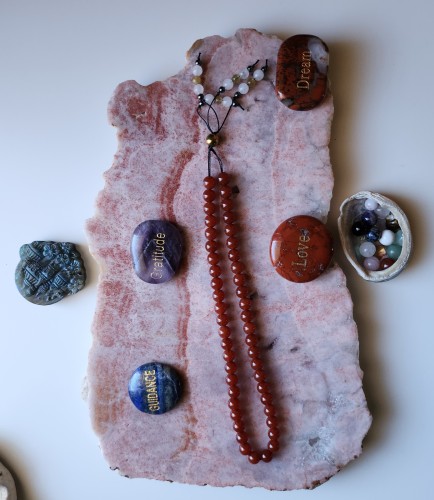 سبحة حجر الكرنيلين الأحمر النادر Carnelian