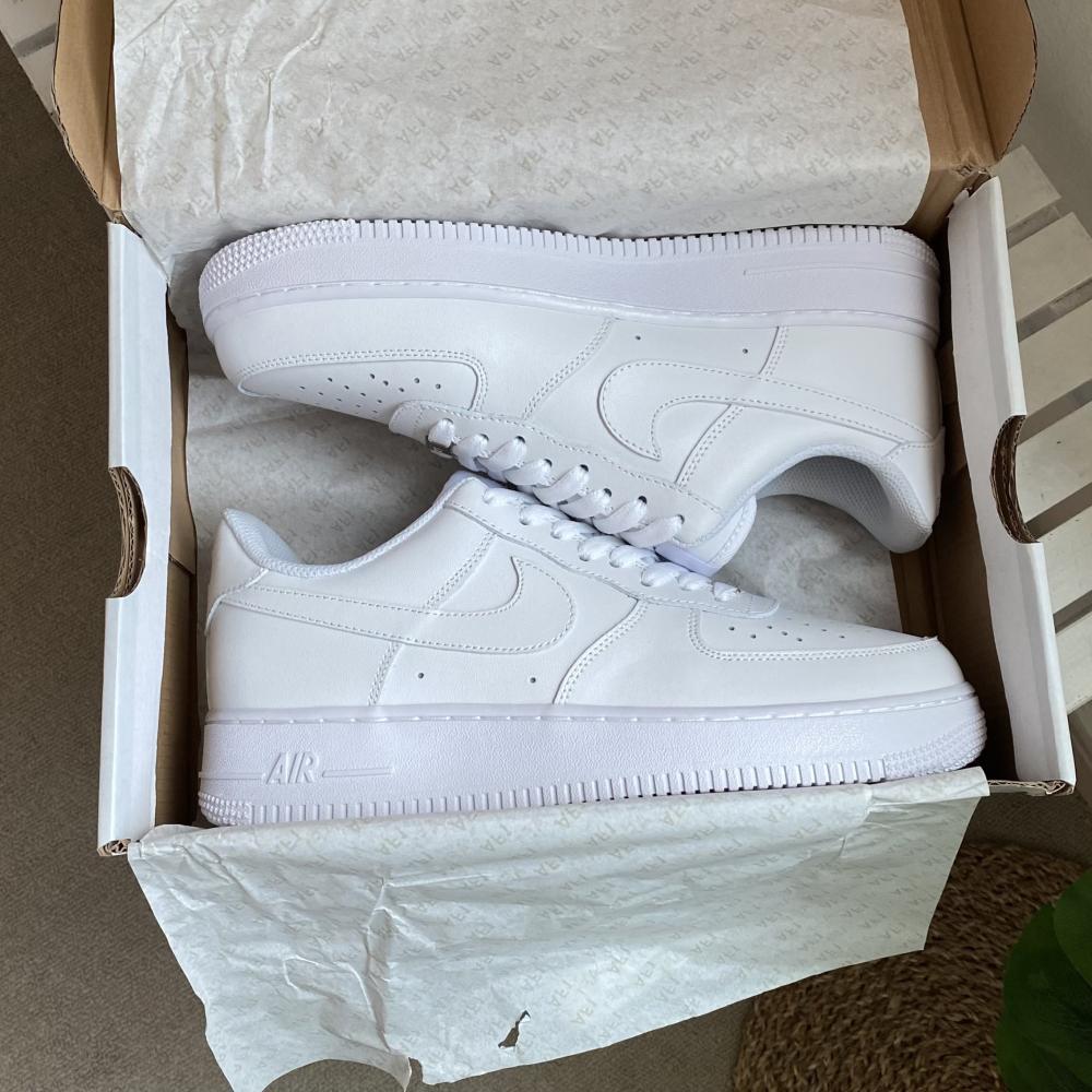 ًNIKE AIR
