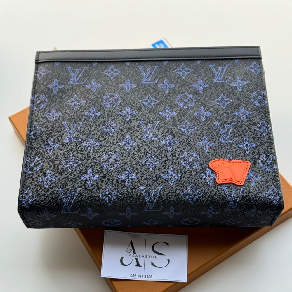 باوتش Louis Vuitton ماستر كوبي ازرق