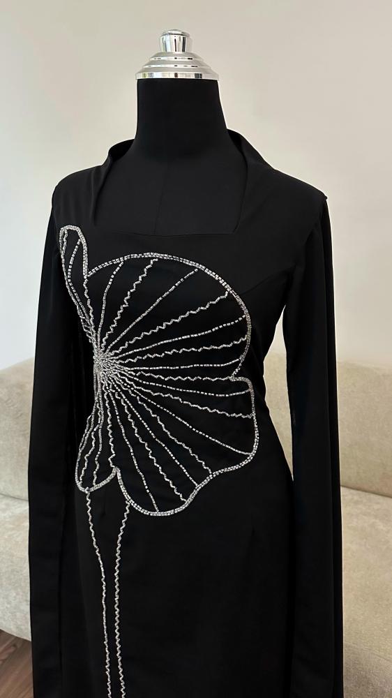 فستان اسود كشخه مميز