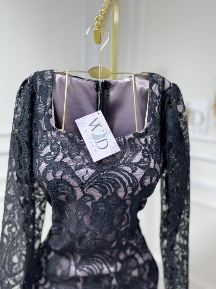 فستان دانتيل اسود مبطن