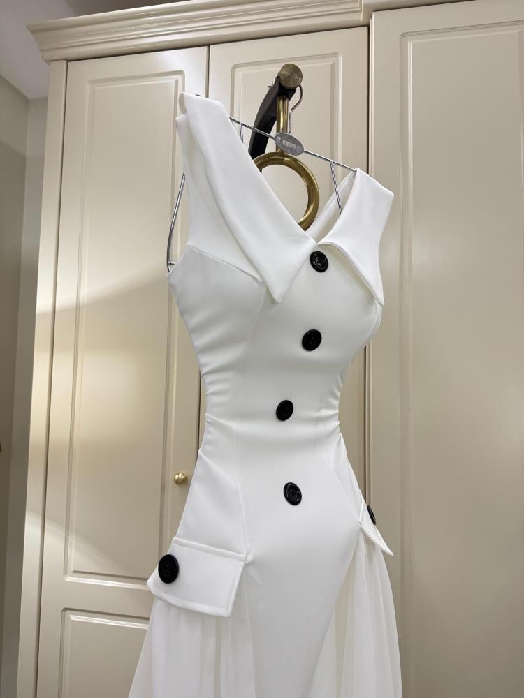 فستان العيد الانيق لون ابيض