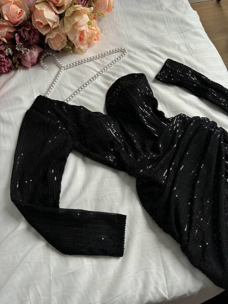 فستان اسود راقي مبطن