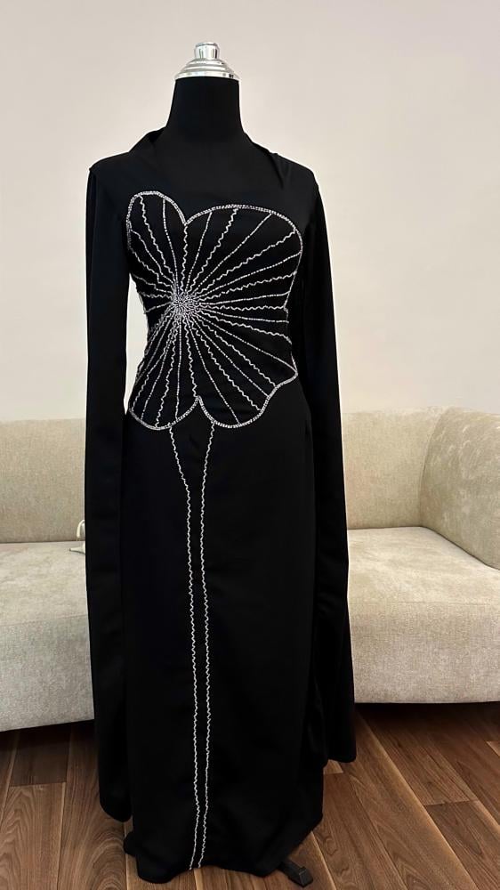فستان اسود كشخه مميز
