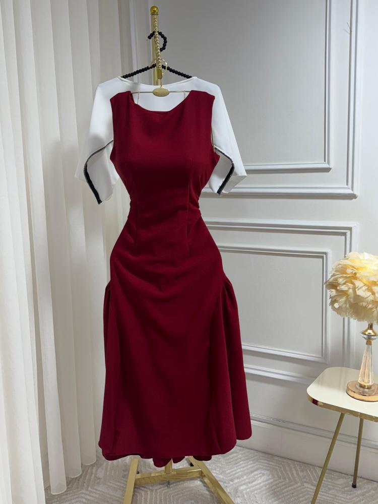 فستان العيد قطعتين ثلاث الوان ابيض - اسود - عودي