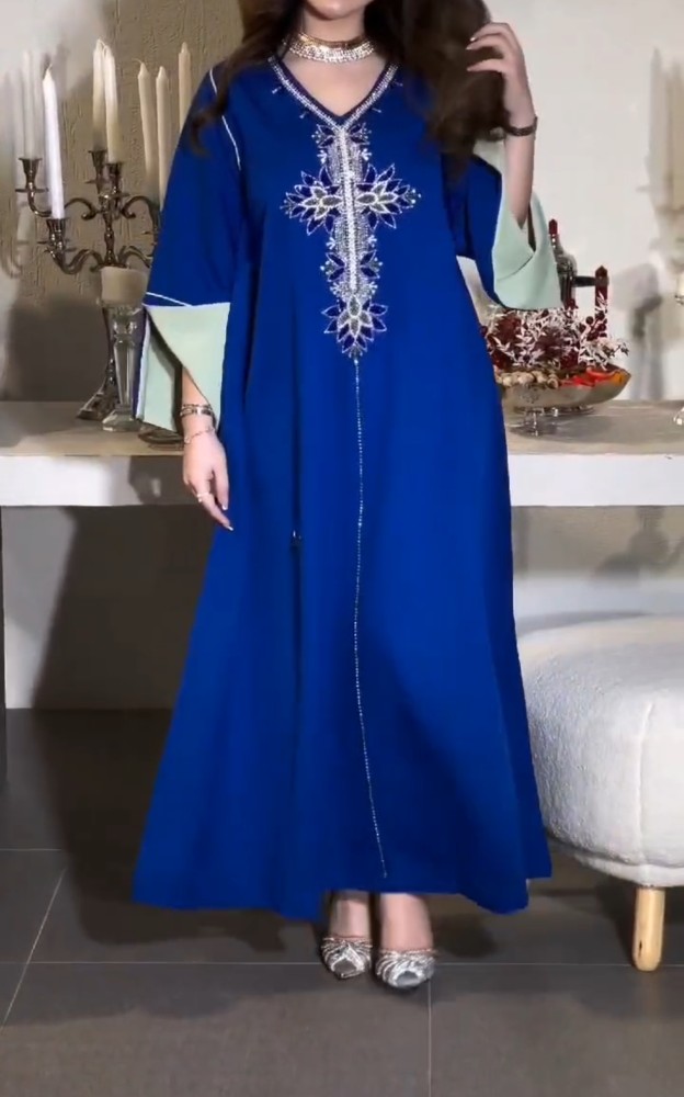 جلابيه لون ازرق مميز واسعه