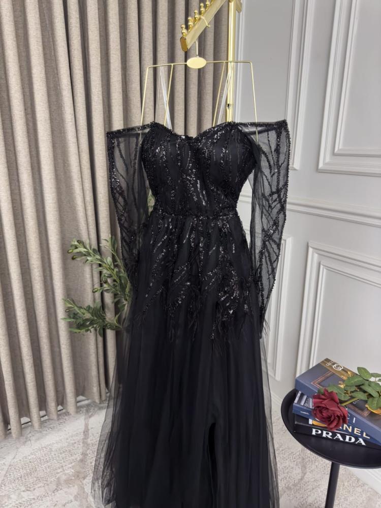 فستان الاناقه وصل باربع الوان مختلفه دبل كلوش