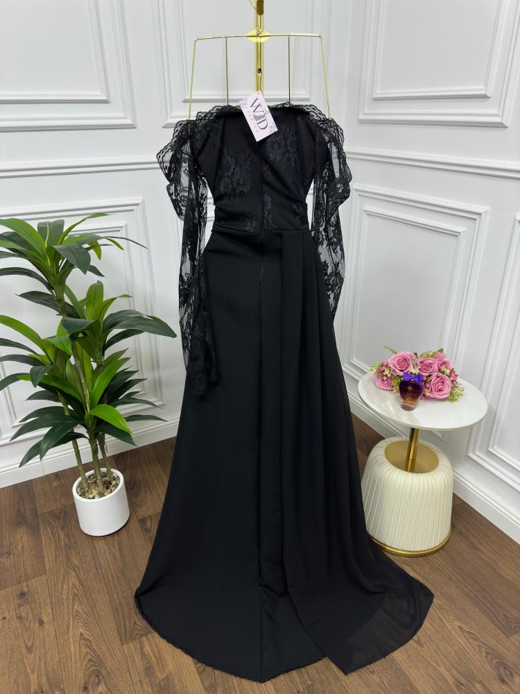 فستان اسود فخم