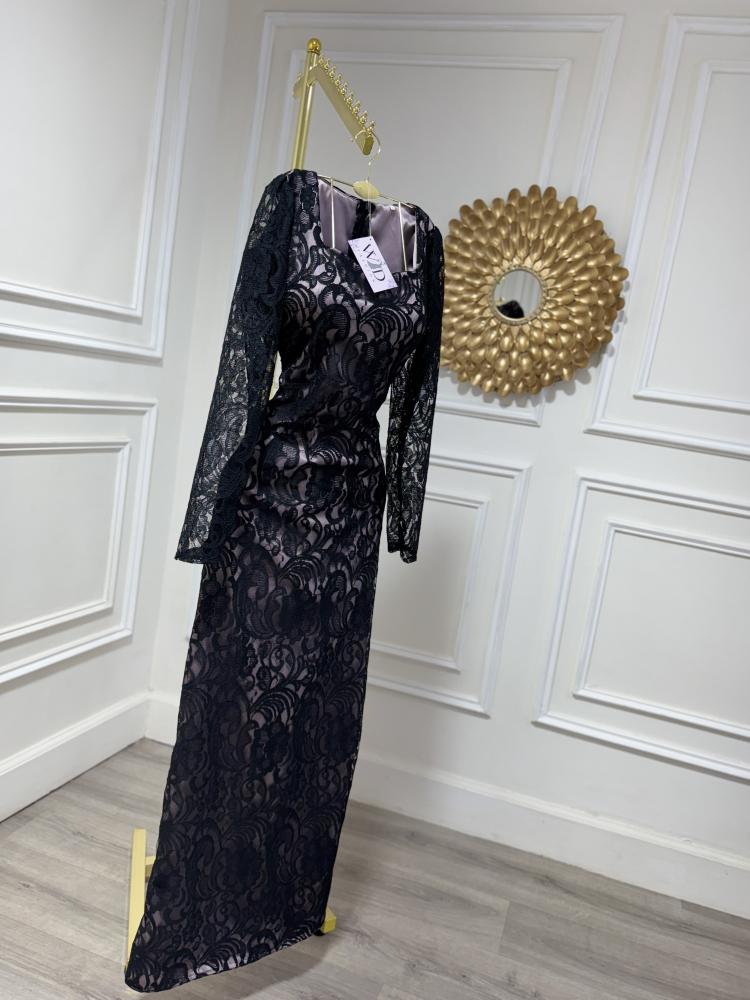 فستان دانتيل اسود مبطن