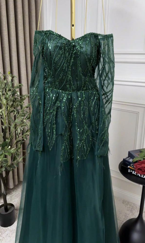 فستان الاناقه وصل باربع الوان مختلفه دبل كلوش