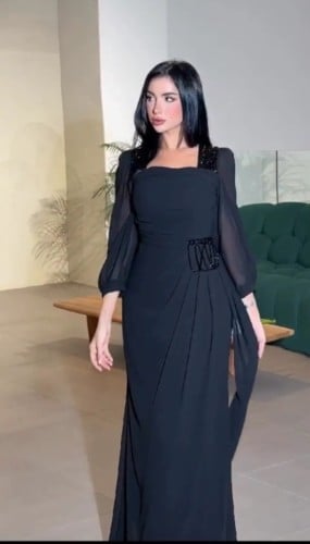 فستان ناعم اسود