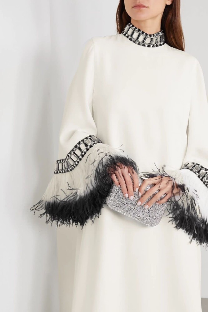 جلابية لون ابيض انيق وناعمه