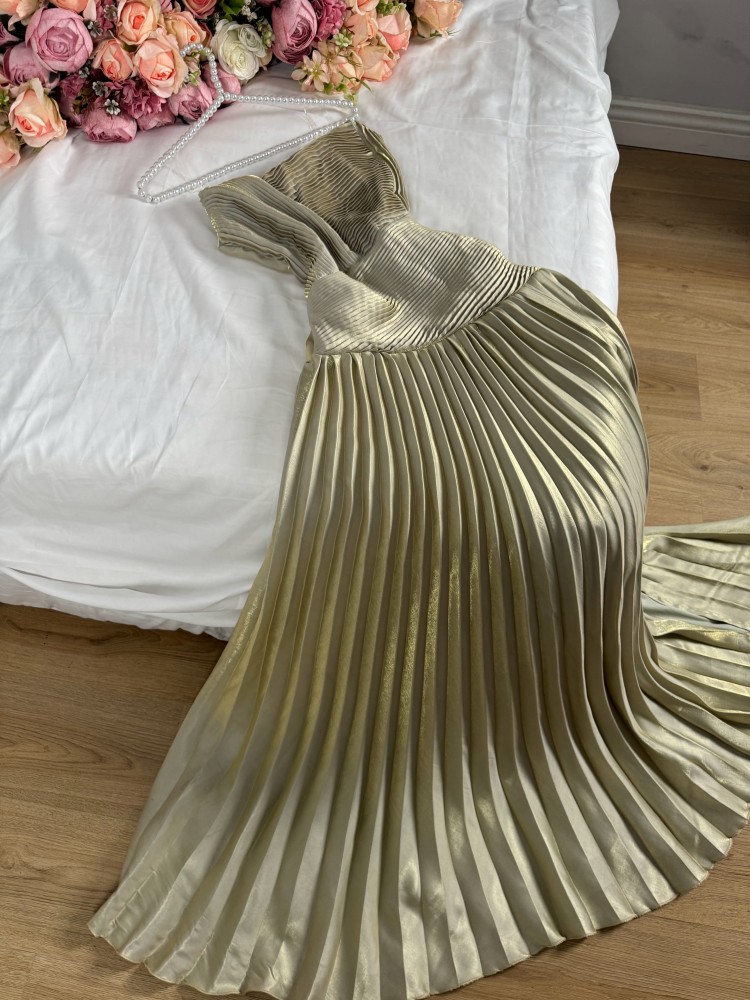 فستان سهره راقي لمعه :