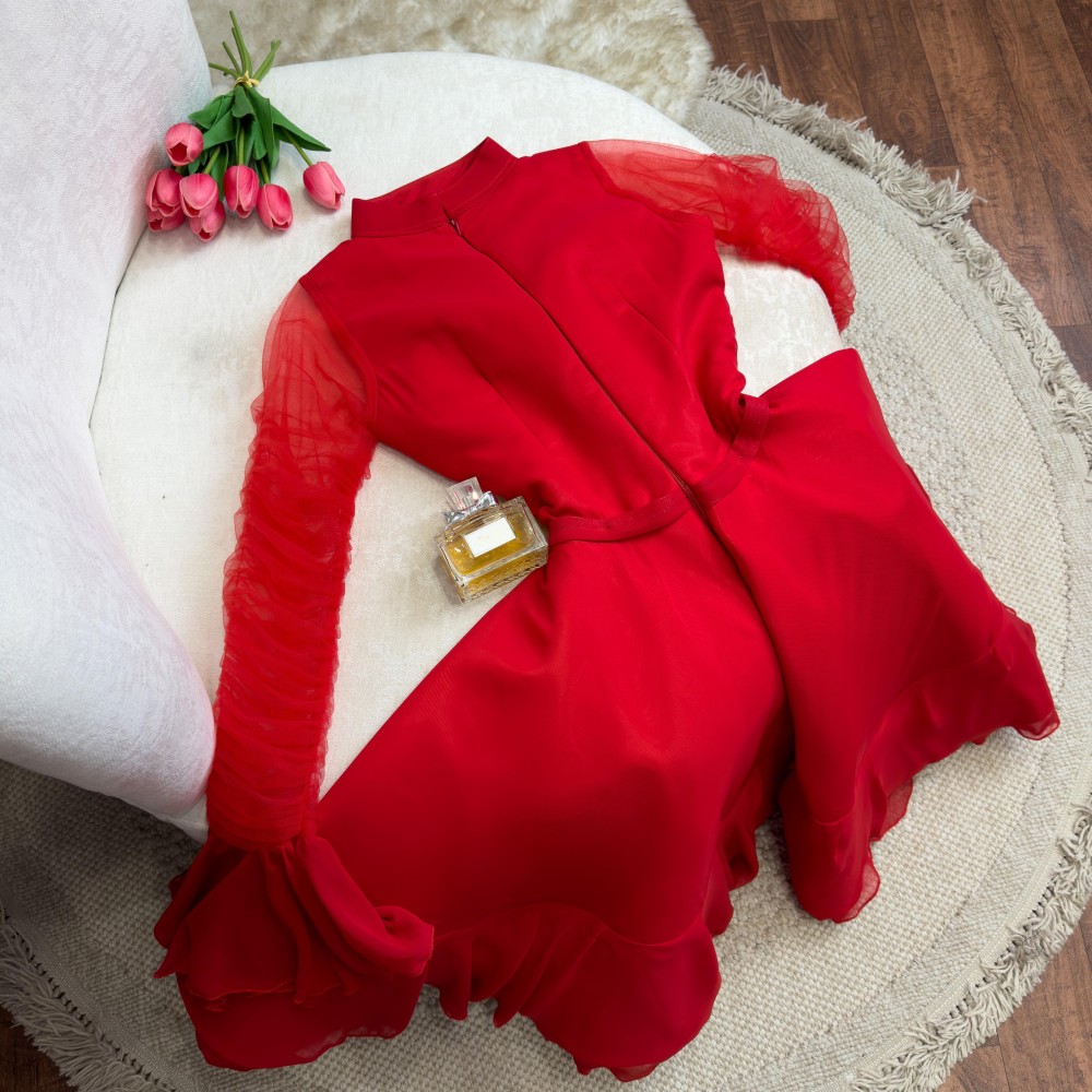 توفر فستان العيد الجديد بلونين اسود و احمر