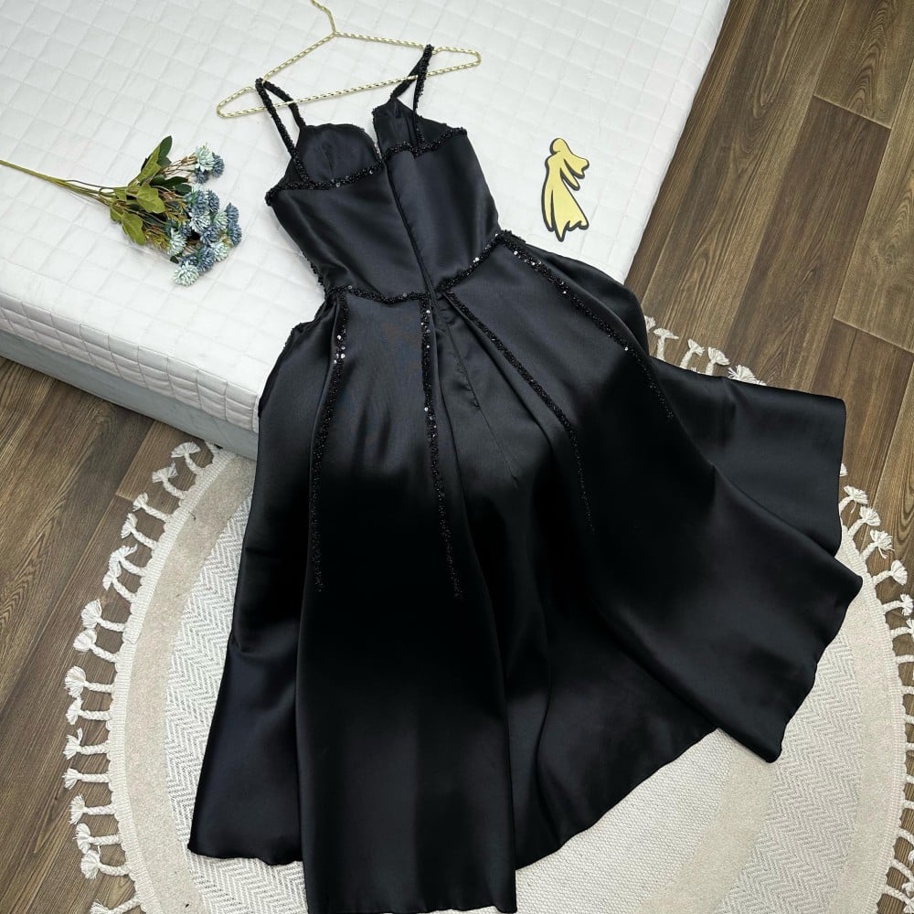 فستان اسود مناسبات فخمه