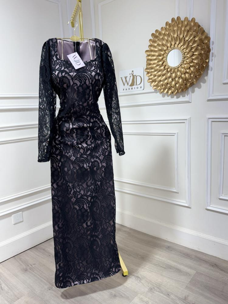 فستان دانتيل اسود مبطن
