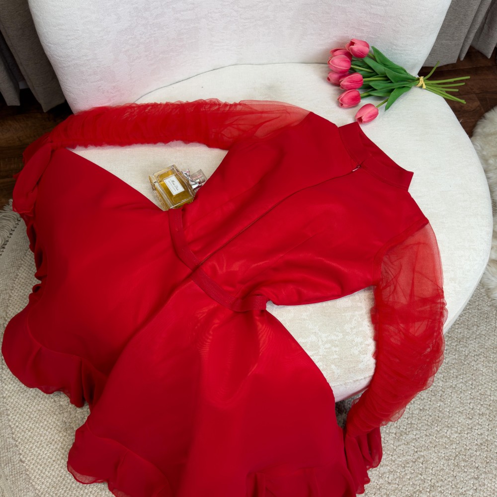 توفر فستان العيد الجديد بلونين اسود و احمر