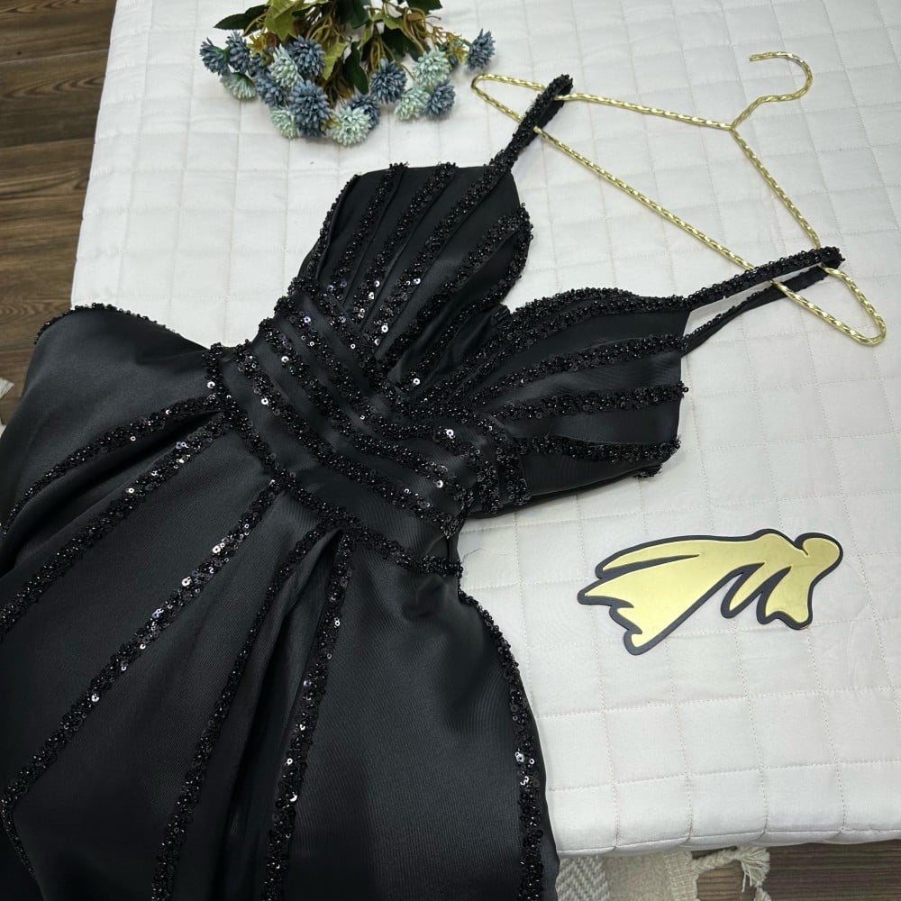 فستان اسود مناسبات فخمه